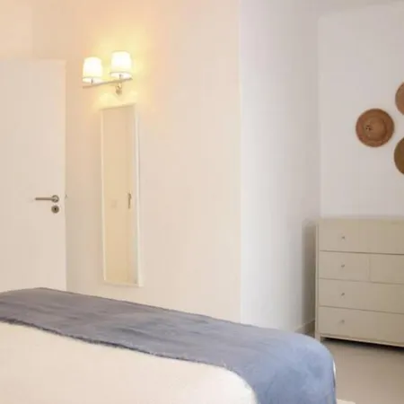 Vila Rosa Sunny W/ Pool By Lovelystay Apartment